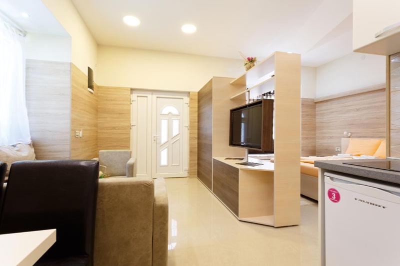 Apartman Uzor Соко Баня Екстериор снимка